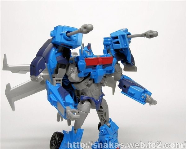 Beast Hunters Ultra Magnus New Images And Review Transformers Prime Voyager  (7 of 13)